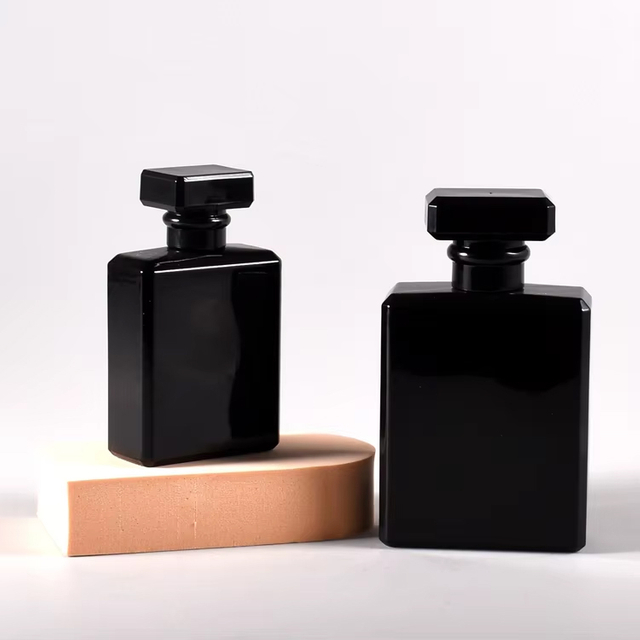 Nuevo diseño Botella de perfume de vidrio negra 30 ml 50 ml 100 ml 