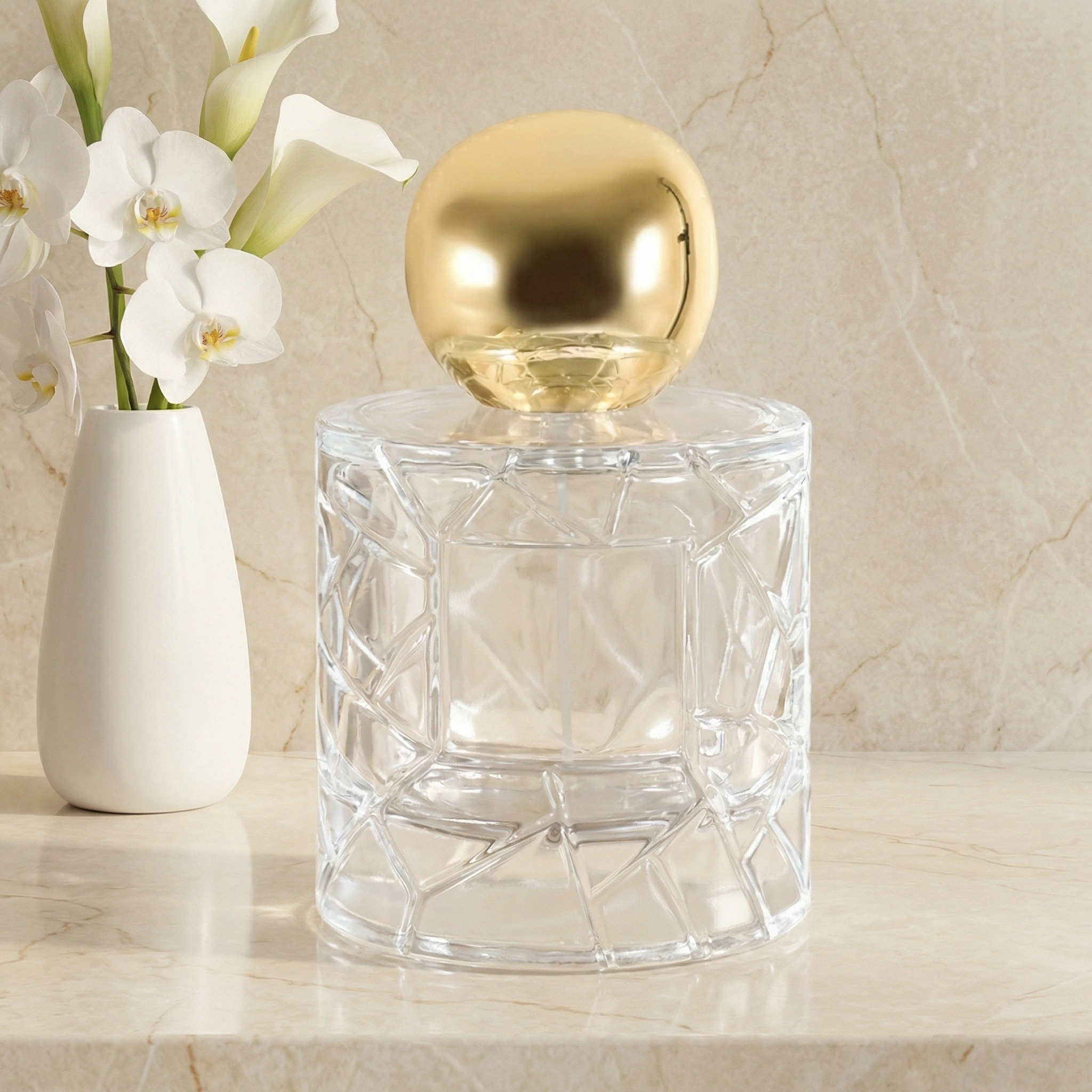 Botella de perfume de cristal redonda de lujo con corte de diamante de 50 ml y 100 ml con tapa de metal para envases de fragancia masculina