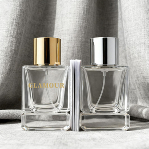 Frasco vacío de empaquetado de lujo portátil de la forma cuadrada 30ml 50ml 100ml de la botella con el rociador de la bomba 